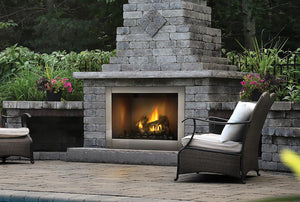 The Guide to Outdoor Fireplaces